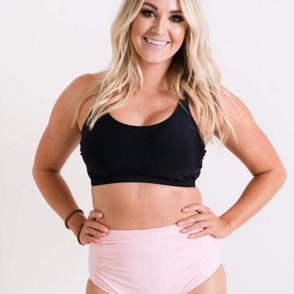 Athletic Bikini Swimsuit Top Adjustable Sports Bralette Black NWT - Picture 1 of 13